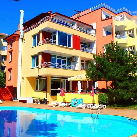 Hotel Consul سفيتي فلاس المظهر الخارجي الصورة